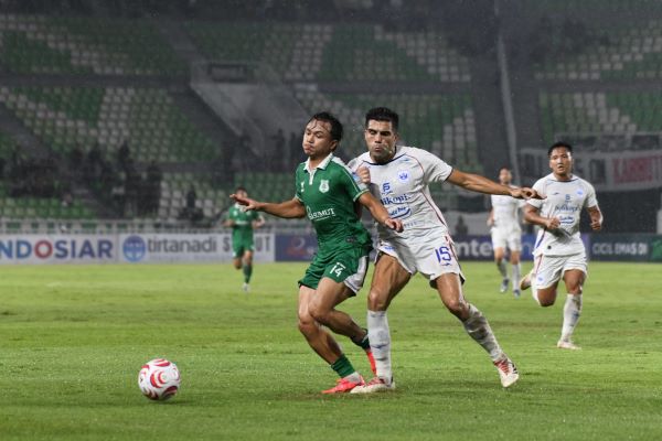 Drama 2 Kartu Merah! PSMS Medan Paksa PSIS Pulang Tanpa Poin