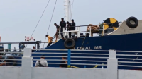 Geger! Kapal Asing Global 168 Diduga Bawa Lebih dari 1 Ton Sabu, Tim Gabungan Amankan 8 Orang di Selat Malaka Geger! Kapal Asing Global 168 Diduga Bawa Lebih dari 1 Ton Sabu, Tim Gabungan Amankan 8 Orang di Selat Malaka