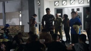 Gerak Cepat di Perbatasan, Sinergi TNI AL-Satgas POA Bais TNI Gagalkan Keberangkatan Ilegas 12 WNA Vietnam