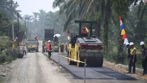 Gubernur Sumut Perbaiki Jalan 20 Tahun Terbengkalai di Labusel, Rampung Akhir 2026