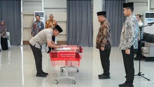Lantik 15 Pejabat Bapenda, Pj Sekdaprov Sumut Tekankan Optimalisasi PAD