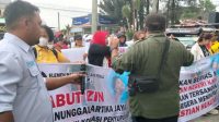 Orang Tua Siswa Korban Keracunan MBG di Karo Gelar Aksi, Tuntut Dana Kompensasi dan Penetapan KLB