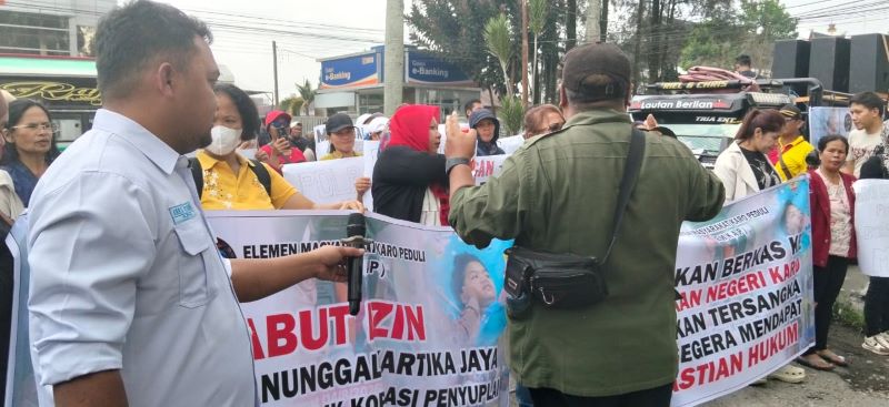 Orang Tua Siswa Korban Keracunan MBG di Karo Gelar Aksi, Tuntut Dana Kompensasi dan Penetapan KLB