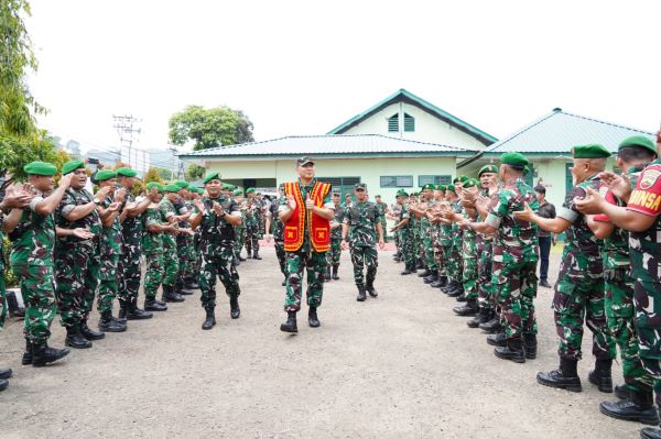 Pangdam I/BB, Mayjen TNI Hendy Antariksa, Kodim 0213/Nias, kunjungan kerja Pangdam, Gunungsitoli, profesionalisme prajurit TNI, TNI AD, Kepulauan Nias