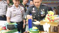 Semarak HUT ke-81 TNI, Polres Labuhanbatu Beri Kejutan ke Sejumlah Satuan TNI
