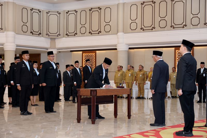 Lantik 188 Pejabat, Wagub Sumut Tekankan Kolaborasi dan Sinergi dalam Bekerja